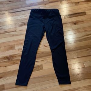 Fabletics winter tight! ❄️